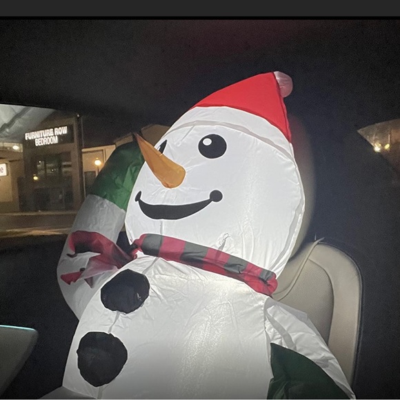 SNOWMAN LIGHTED CAR BUDDY INFLATABLE IS NEW IN THE BOX - Picture 3 of 4